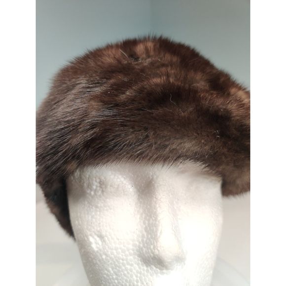 Vintage Dark Brown Mink Beret Style Hat from Canada 20.5\